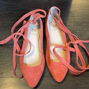 Size 4 Vince Camuto Flats